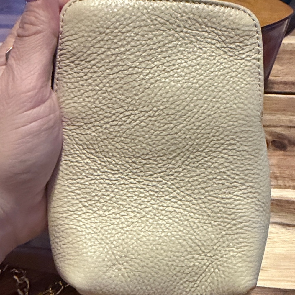 Valentina Cream and Tan Crossbody Bag - Picture 6 of 10